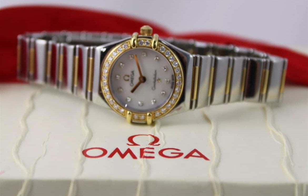 LASIES OMEGA CONSTELLATION